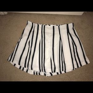 B&W shorts
